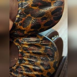 Rehabbed Leopard Tieks